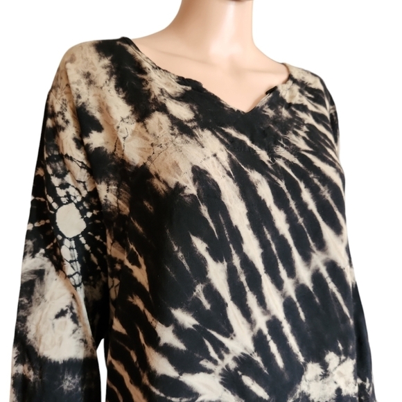 Culture Shop Black & Tan Tie Dye Tunic - Picture 2 of 7